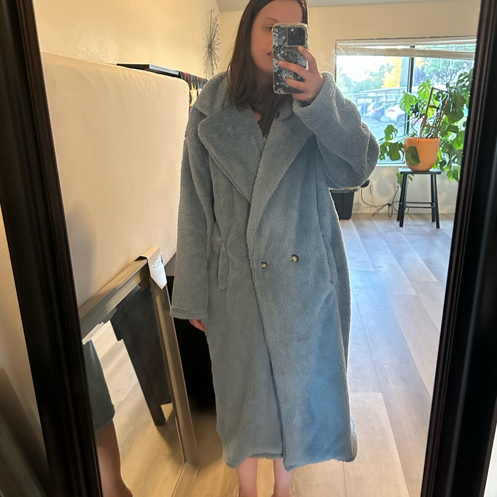 Never worn NWOT XL Shein Fuzzy Coat